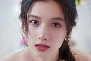 《野狗骨头》未拍先爆？揭秘娱乐圈24层滤镜背后的资本博弈