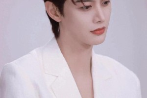 何健麒：从微短剧演员到全能艺人的开挂之路