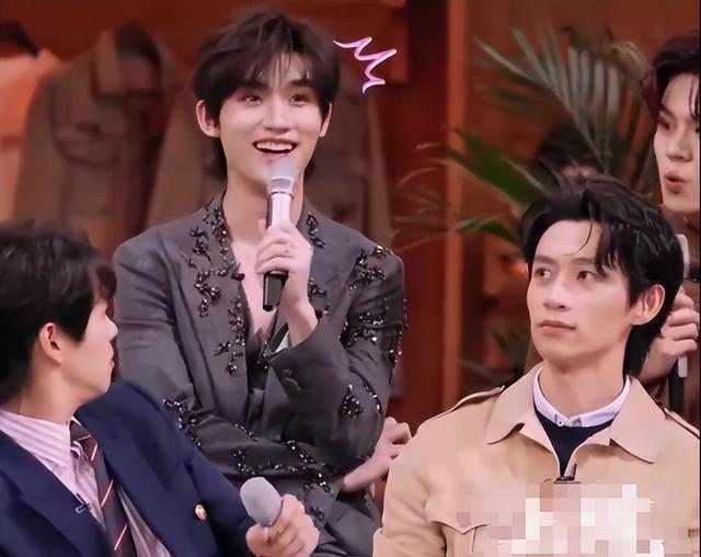 丁程鑫舞台表演