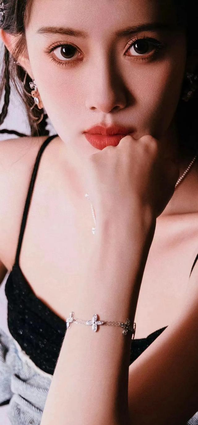 孟子义写真