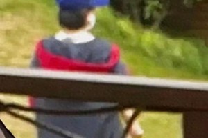 赵丽颖疑似隐婚？与导演赵德胤带儿子郊游引热议
