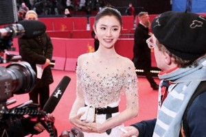 刘浩存：张艺谋钦点谋女郎，24岁全能艺人惊艳亮相