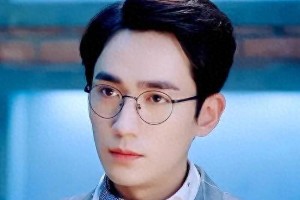 朱一龙演艺生涯：从默默耕耘到璀璨明星