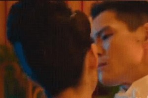 向佐：武打演员变身喜剧之神的招牌动作解析